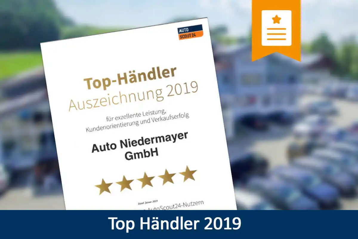zu sehen ist das Autohaus Niedermayer aus der Vogelperspektive mit der Auszeichnung Top Händler 2019